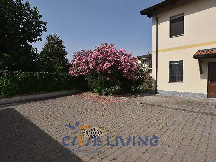 Immagine 7 di Villetta a schiera in vendita  in via mazzini a Lacchiarella