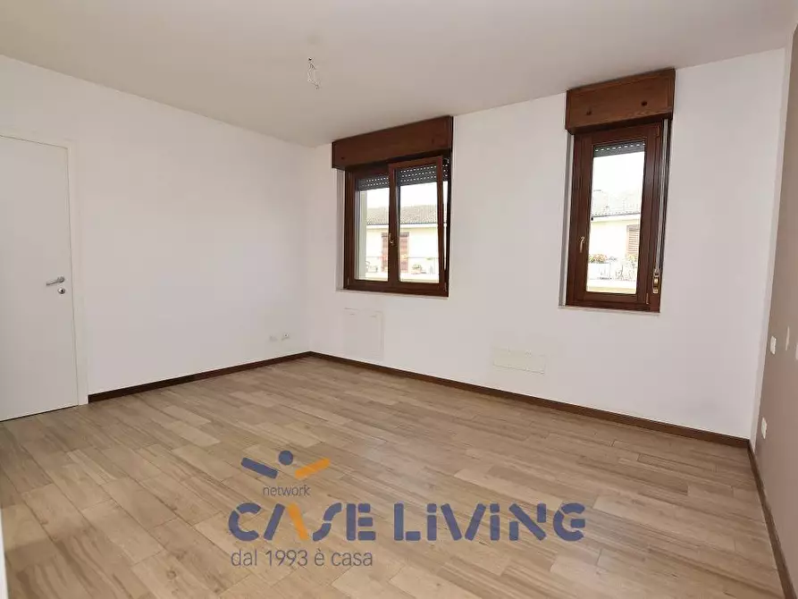 Immagine 19 di Villetta a schiera in vendita  in via mazzini a Lacchiarella