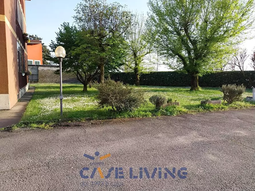 Immagine 20 di Appartamento in vendita  in Via Palmiro Togliatti a Zibido San Giacomo