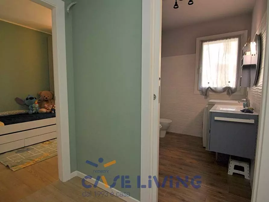 Immagine 21 di Appartamento in vendita  a Rozzano
