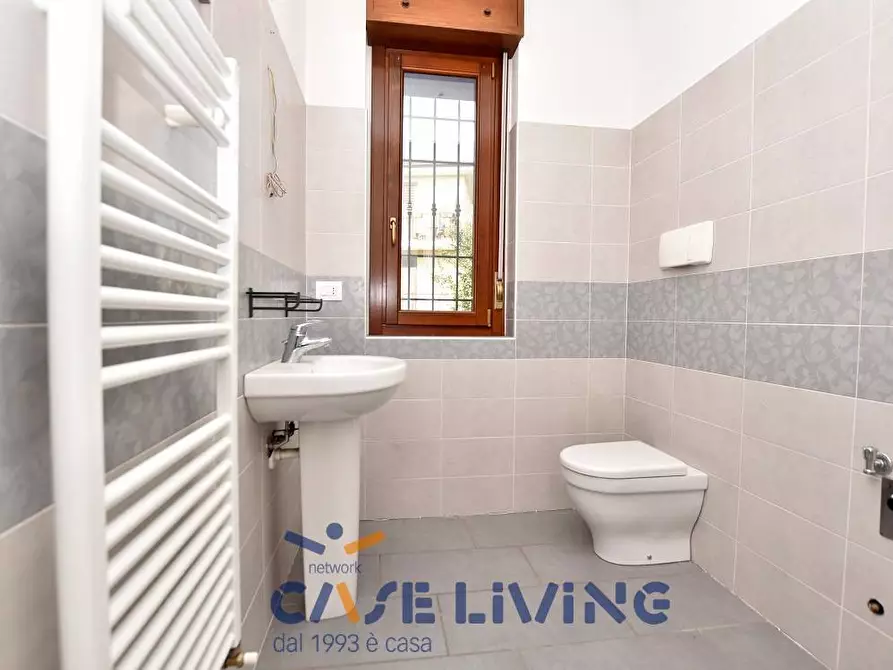 Immagine 5 di Casa semindipendente in vendita  in via Mazzini a Lacchiarella