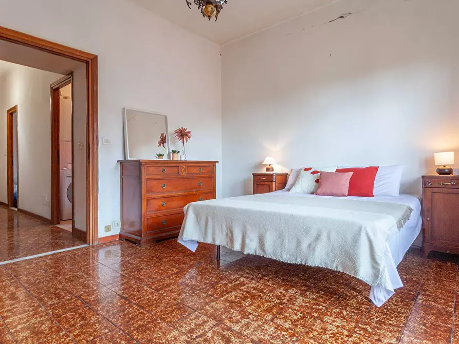 Immagine 1 di Appartamento in vendita  in Via Vaglia a Roma