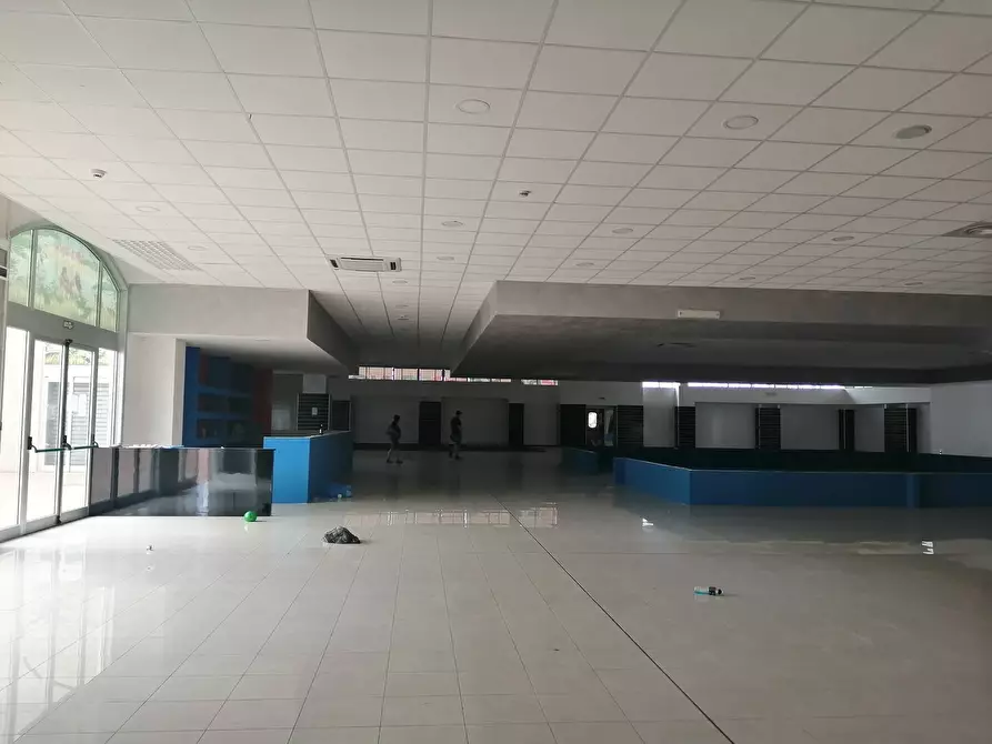 Immagine 2 di Locale commerciale in affitto  in via venezia a Ponsacco