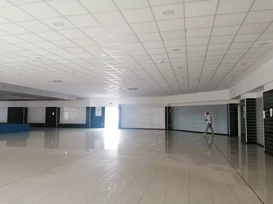 Immagine 4 di Locale commerciale in affitto  in via venezia a Ponsacco