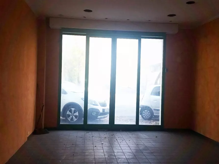 Immagine 7 di Locale commerciale in vendita  in via valdera a Ponsacco