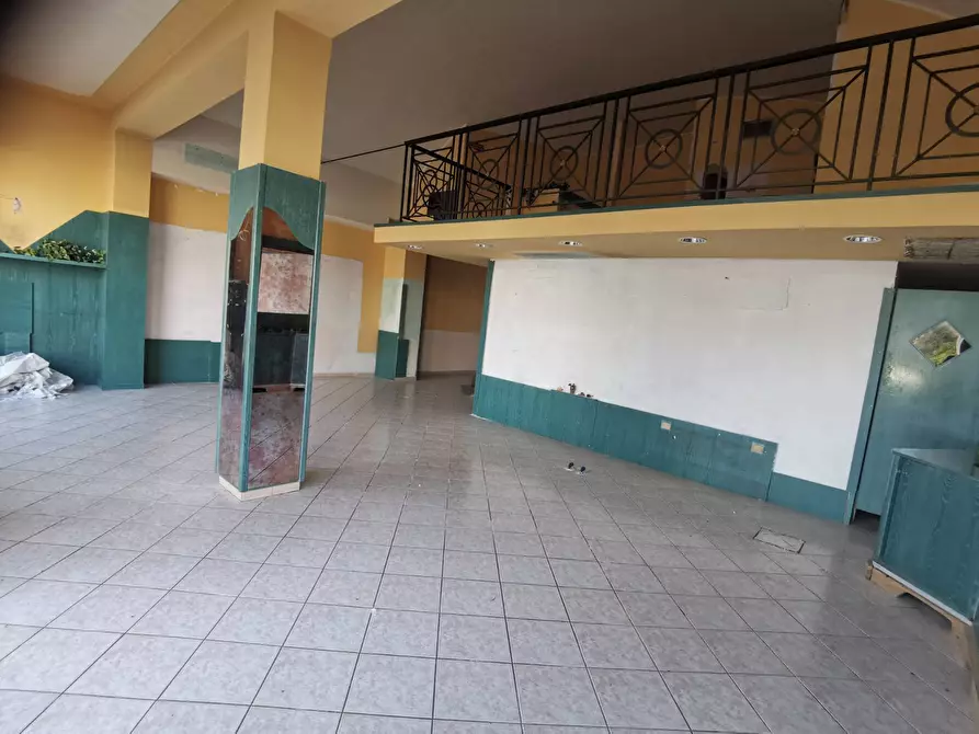 Immagine 1 di Locale commerciale in affitto  in via ciro menotti a Ponsacco