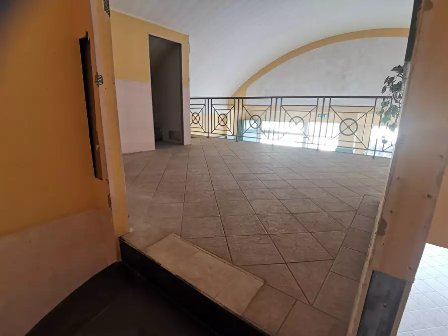 Immagine 8 di Locale commerciale in affitto  in via ciro menotti a Ponsacco