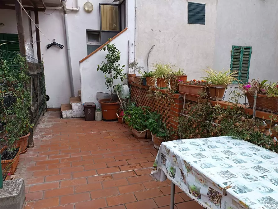 Immagine 29 di Appartamento in vendita  in Via I maggio a Pontedera