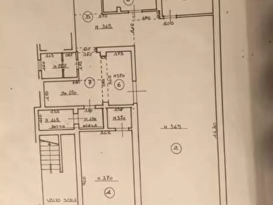 Immagine 2 di Locale commerciale in vendita  in via fratelli marconcini a Pontedera