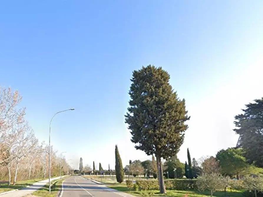 Immagine 3 di Locale commerciale in affitto  in VIA PAPA GIOVANNI XXIII a Calcinaia