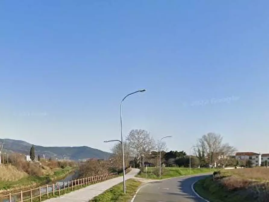 Immagine 4 di Locale commerciale in affitto  in VIA PAPA GIOVANNI XXIII a Calcinaia