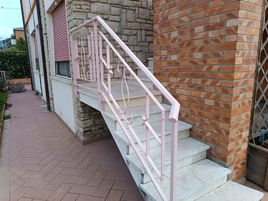 Immagine 2 di Casa indipendente in vendita  in Via A. Grandi a Cascina