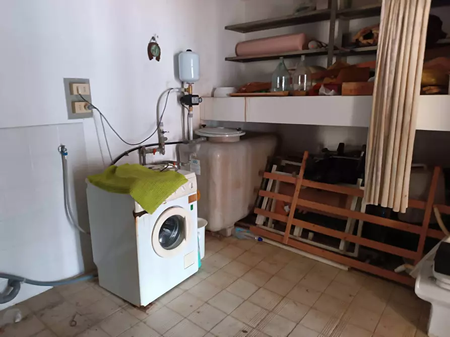 Immagine 10 di Casa indipendente in vendita  in Via A. Grandi a Cascina