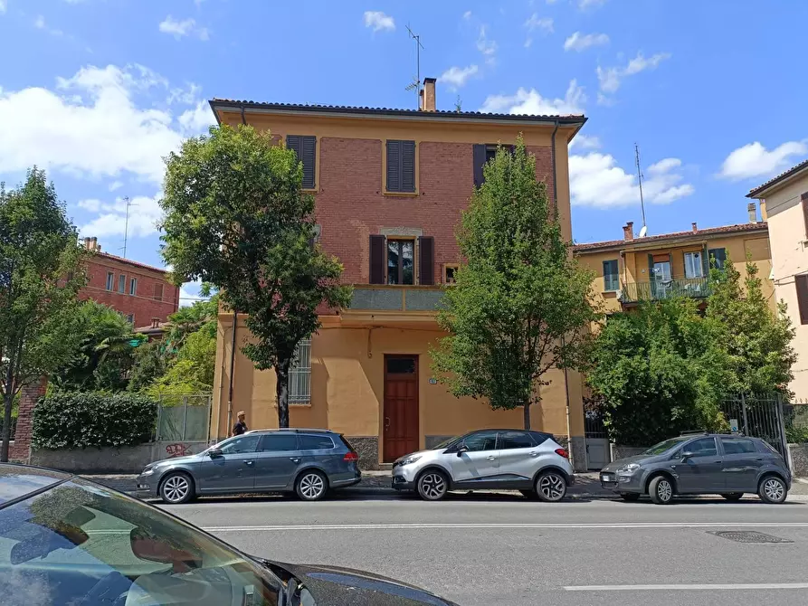 Immagine 1 di Appartamento in vendita  in Via Pelagio Palagi a Bologna