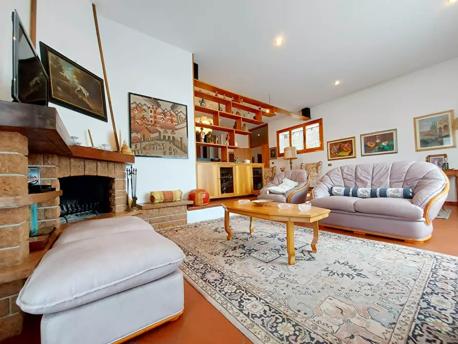 Immagine 8 di Villa in vendita  in via carnelli a Modigliana