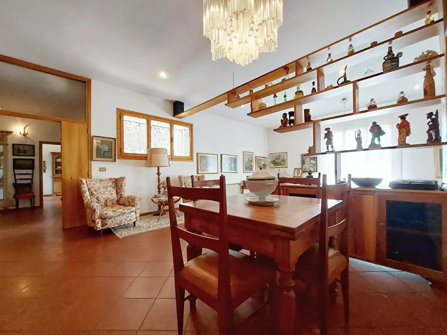 Immagine 13 di Villa in vendita  in via carnelli a Modigliana