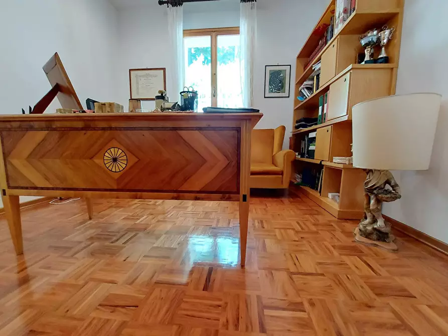 Immagine 18 di Villa in vendita  in via carnelli a Modigliana