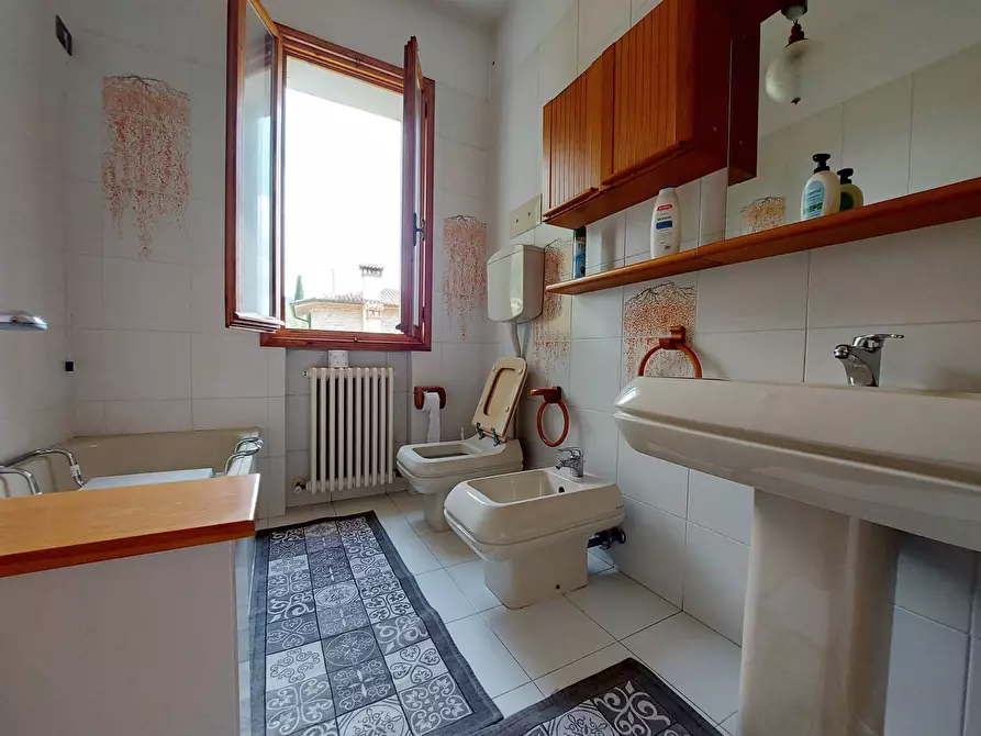 Immagine 27 di Villa in vendita  in via carnelli a Modigliana