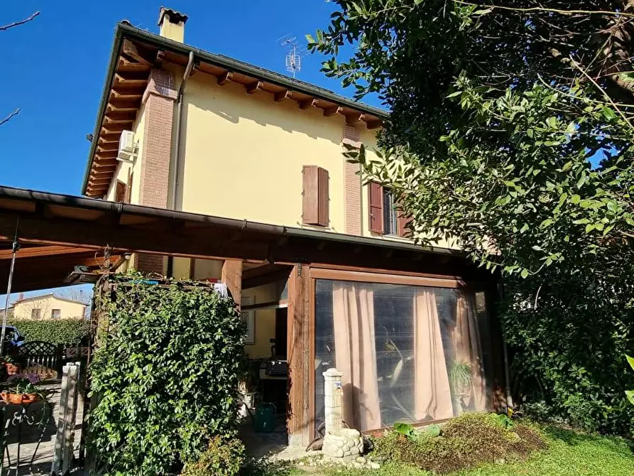 Immagine 7 di Villetta a schiera in vendita  in VIA BONORA a Castel Maggiore