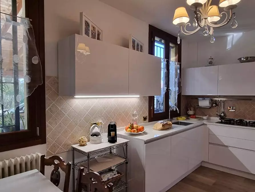 Immagine 15 di Villetta a schiera in vendita  in VIA BONORA a Castel Maggiore