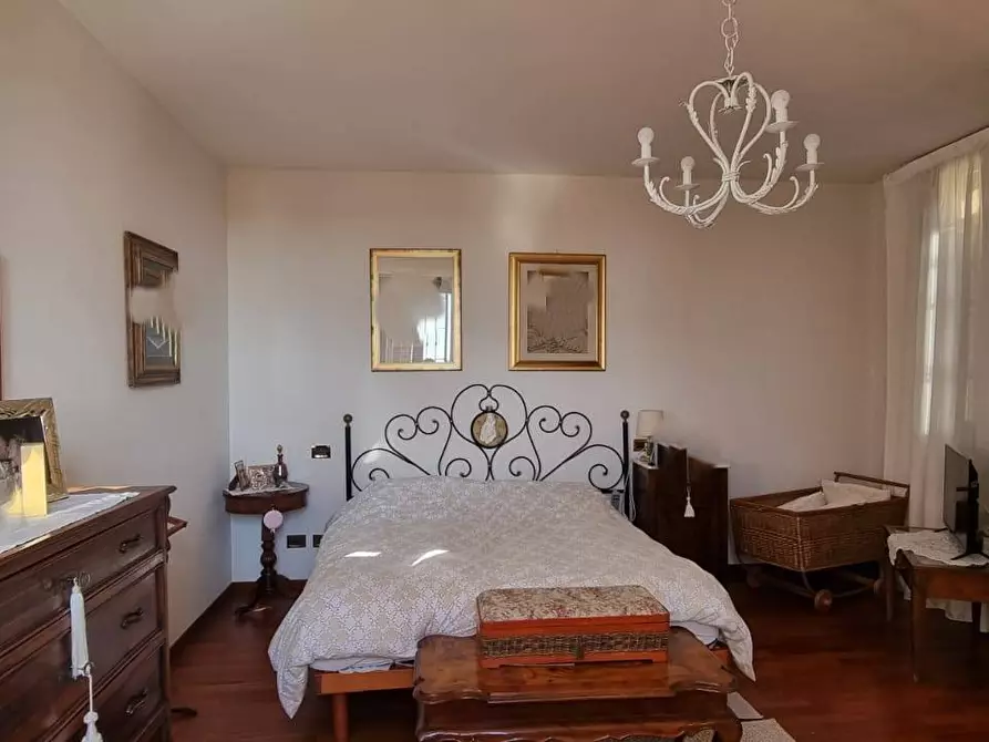 Immagine 24 di Villetta a schiera in vendita  in VIA BONORA a Castel Maggiore