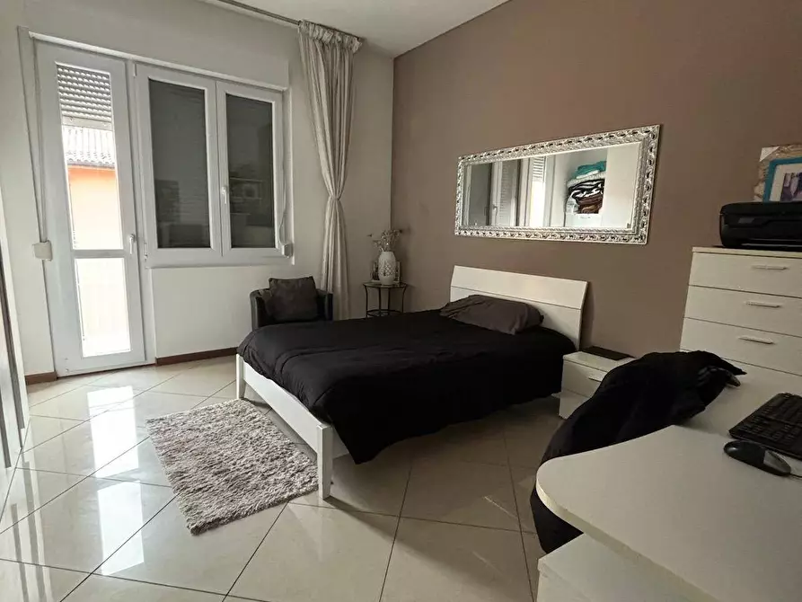 Immagine 8 di Appartamento in vendita  in VIA PADOVA a Bologna