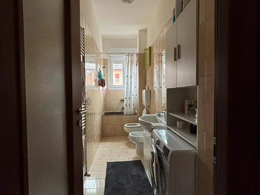 Immagine 9 di Appartamento in vendita  in VIA PADOVA a Bologna