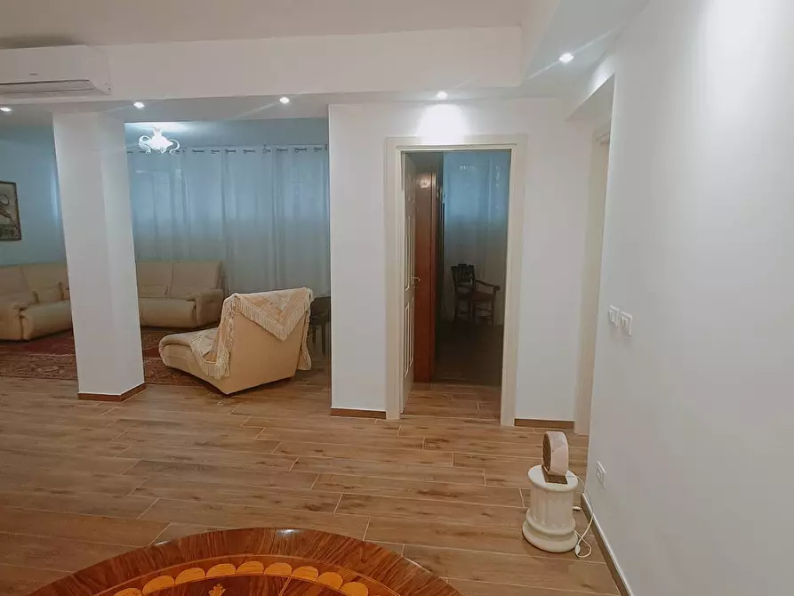 Immagine 5 di Ufficio in vendita  in VIA RENATO FUCINI a Casalecchio Di Reno