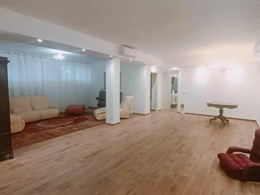 Immagine 3 di Appartamento in vendita  in VIA RENATO FUCINI a Casalecchio Di Reno