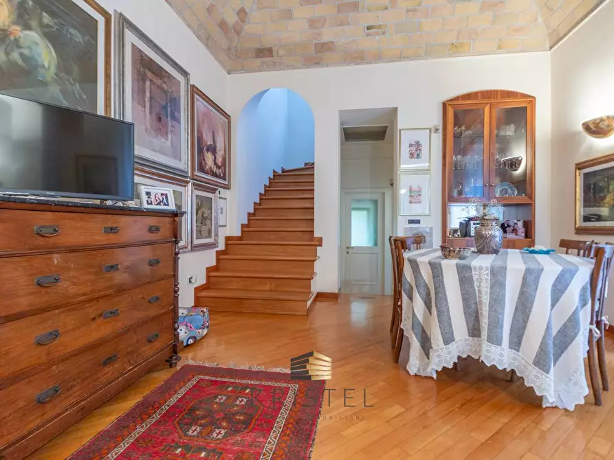 Immagine 6 di Villa in vendita  in VIA  MANZONI a Pescara