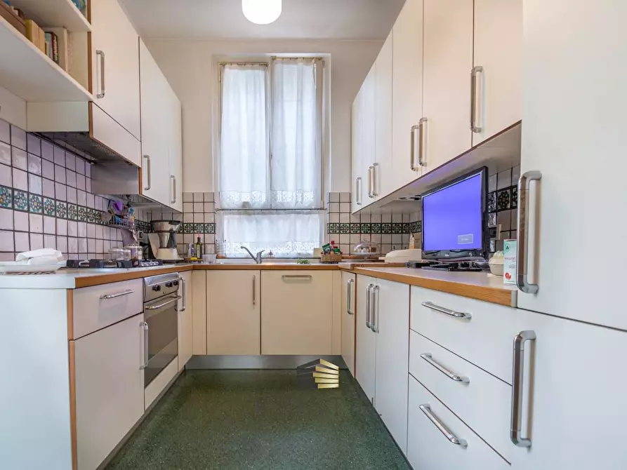 Immagine 10 di Villa in vendita  in VIA  MANZONI a Pescara