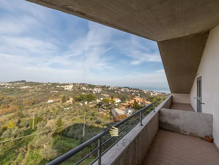 Immagine 27 di Appartamento in vendita  in Strada Vicinale San Michele a Pescara