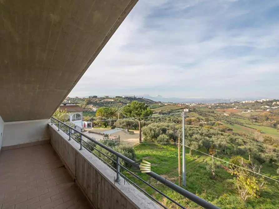 Immagine 29 di Appartamento in vendita  in Strada Vicinale San Michele a Pescara