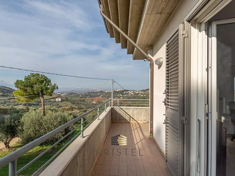 Immagine 30 di Appartamento in vendita  in Strada Vicinale San Michele a Pescara