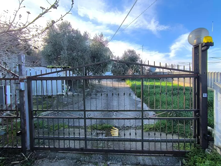 Immagine 4 di Casa indipendente in vendita  in STRADA FONTECHIARA a Chieti