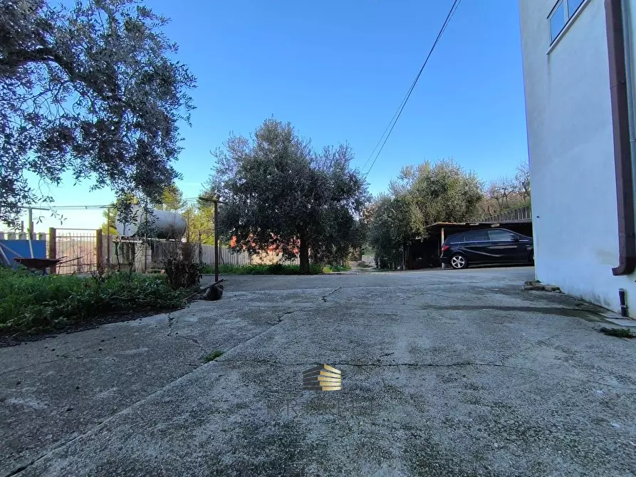 Immagine 9 di Casa indipendente in vendita  in STRADA FONTECHIARA a Chieti