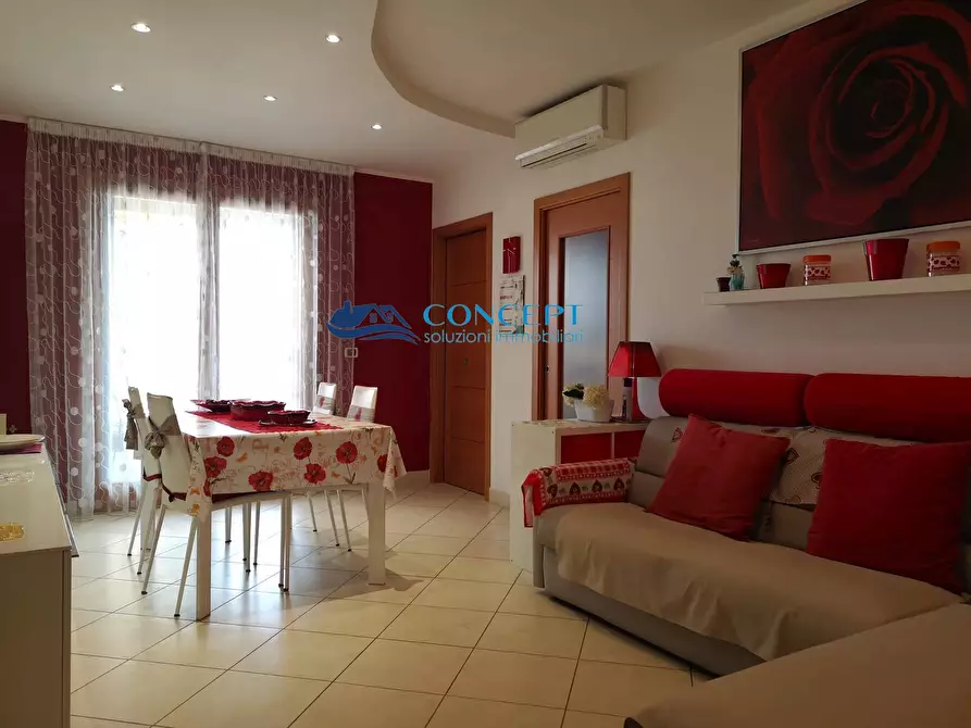 Immagine 1 di Appartamento in vendita  in via Buozzi a Martinsicuro
