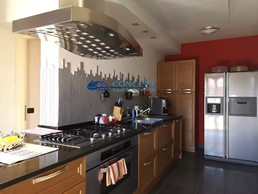 Immagine 5 di Casa bifamiliare in vendita  in via Roma a Martinsicuro