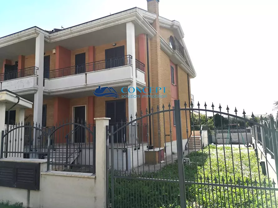 Immagine 26 di Casa bifamiliare in vendita  in via Roma a Martinsicuro