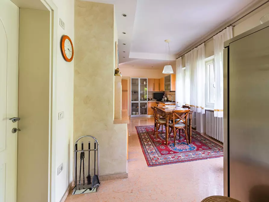 Immagine 22 di Villa in vendita  in P. Farinati a Garda