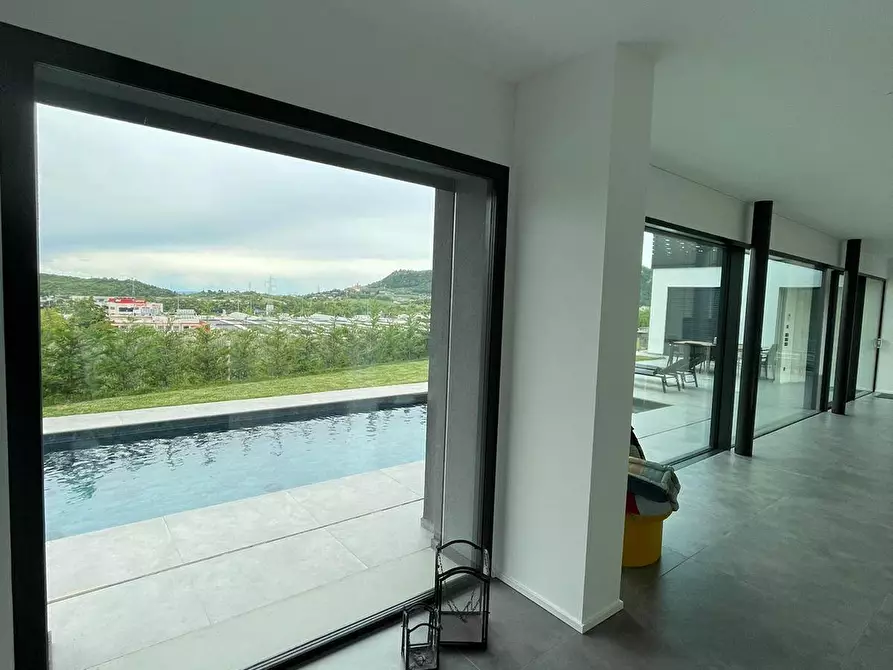 Immagine 3 di Villa in vendita  in via Danzia a Affi