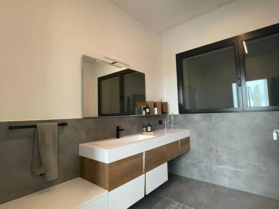 Immagine 7 di Villa in vendita  in via Danzia a Affi