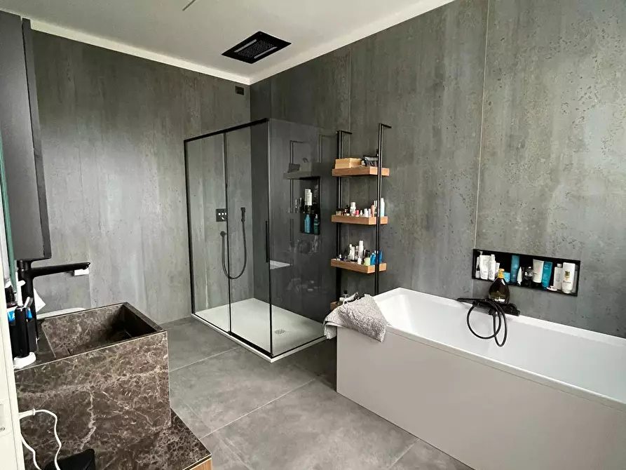 Immagine 11 di Villa in vendita  in via Danzia a Affi