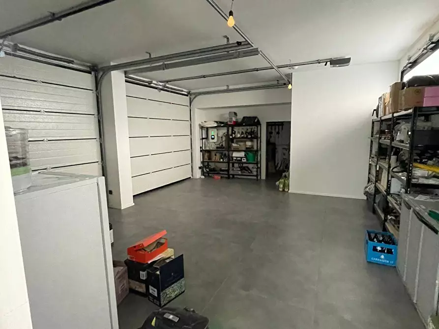 Immagine 13 di Villa in vendita  in via Danzia a Affi