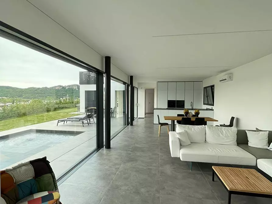 Immagine 14 di Villa in vendita  in via Danzia a Affi