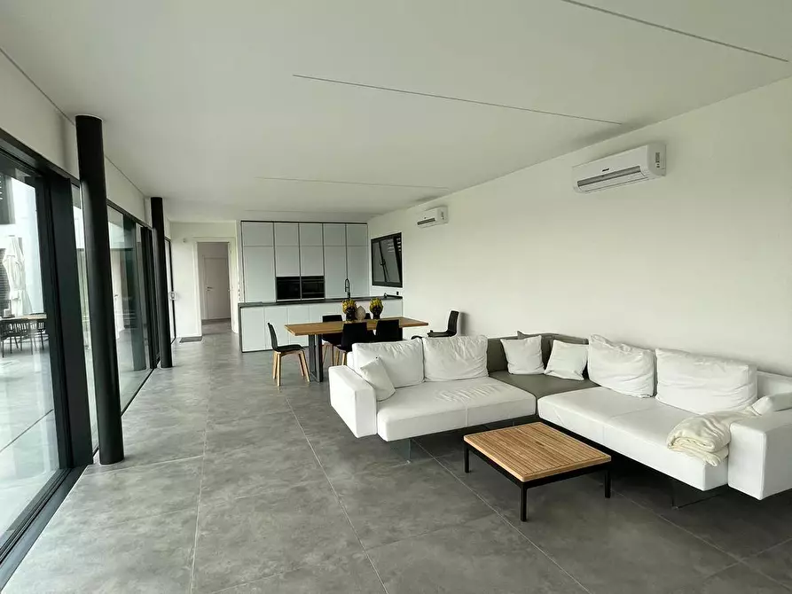 Immagine 16 di Villa in vendita  in via Danzia a Affi