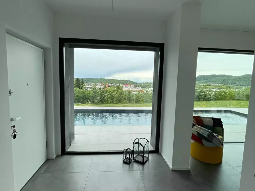 Immagine 27 di Villa in vendita  in via Danzia a Affi