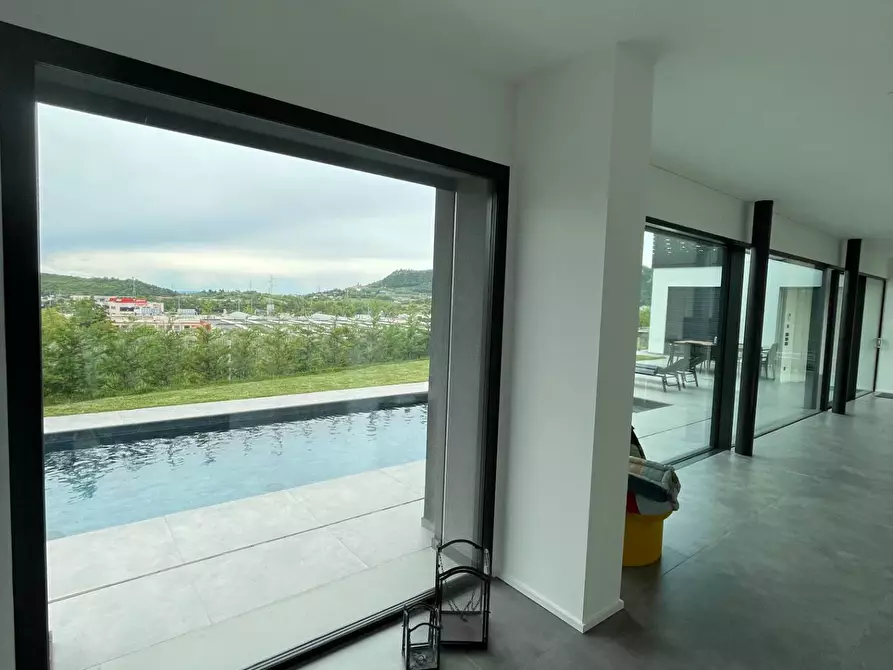 Immagine 28 di Villa in vendita  in via Danzia a Affi