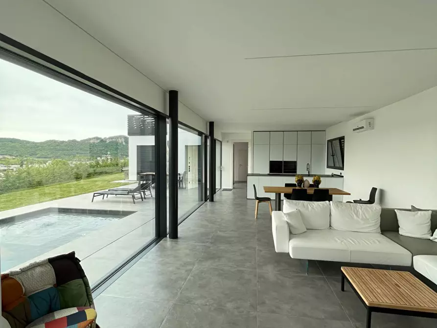 Immagine 30 di Villa in vendita  in via Danzia a Affi