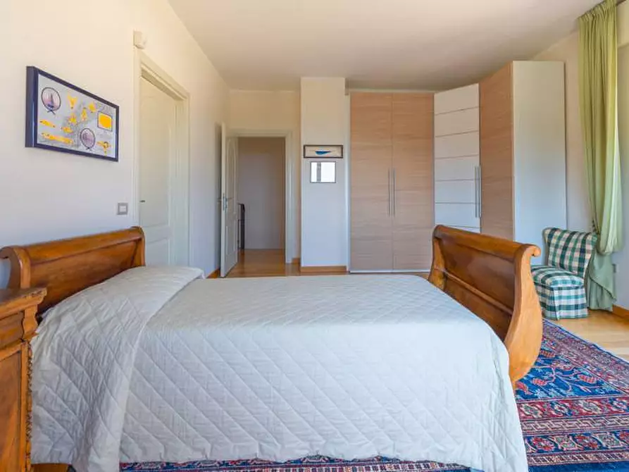 Immagine 30 di Villa in vendita  in VIA PAOLO FARINATI a Garda